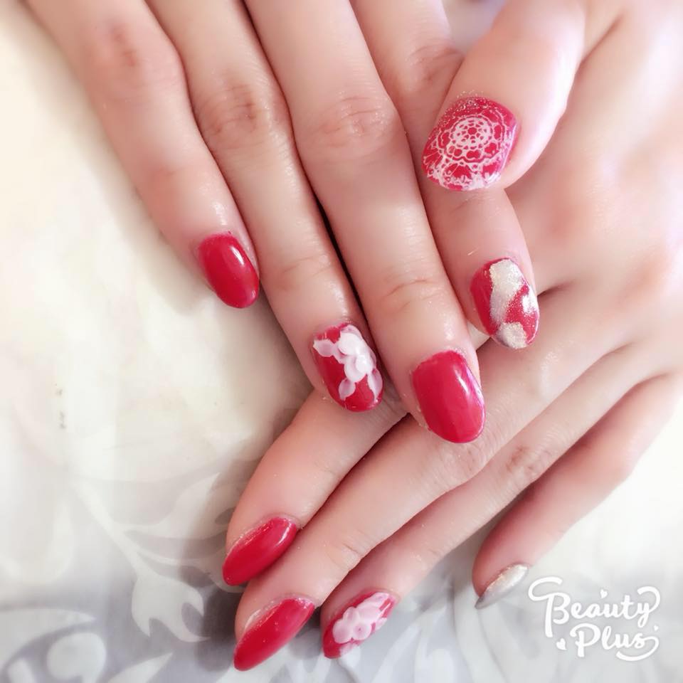 Red flower nail